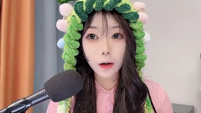 smalldaisy online show from 2, 2, 2026