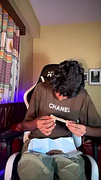Snapshot of tooexpensive chatting on 10, 7, 2026 tooexpensive online show from 10, 7, 2026