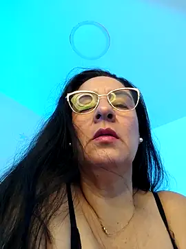 KiaraFoster online show from 27, 3, 2026