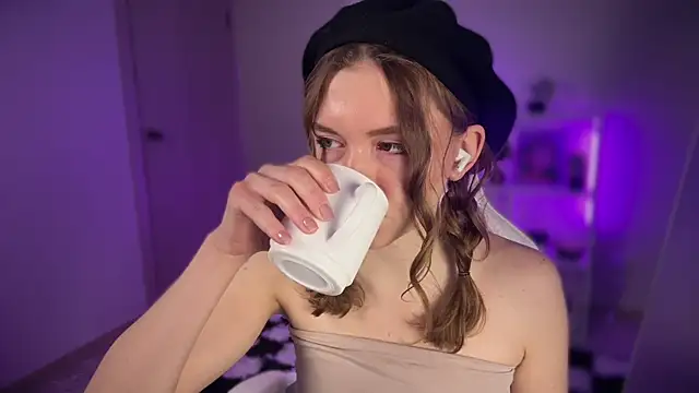 KellySunn online show from 21, 4, 2026