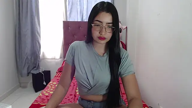 BrinsHilton  online show from 13, 1, 2026