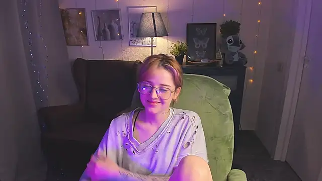Snapshot of SarahShelby chatting on 22, 5, 2026 SarahShelby online show from 22, 5, 2026