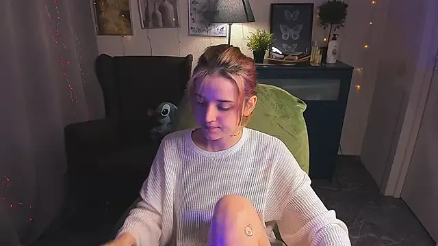 Snapshot of SarahShelby chatting on 3, 6, 2026 SarahShelby online show from 3, 6, 2026