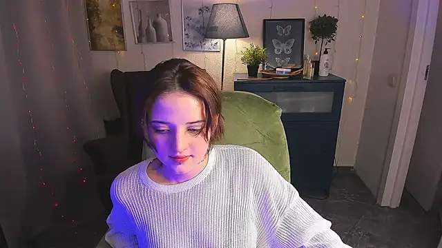 Snapshot of SarahShelby chatting on 6, 6, 2026 SarahShelby online show from 6, 6, 2026