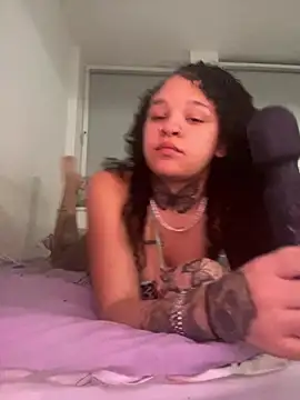 urprettygirlleenay online show from 13, 1, 2026