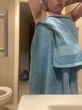 urprettygirlleenay online show from 30, 3, 2026