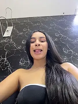 ManuelaEvans  online show from 3, 2, 2026