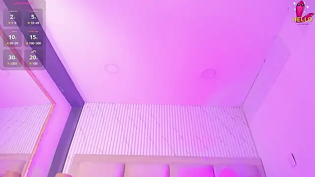 ManuelaEvans  online show from 5, 4, 2026