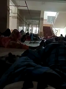 Tamilpaiyan07 online show from 25, 4, 2026