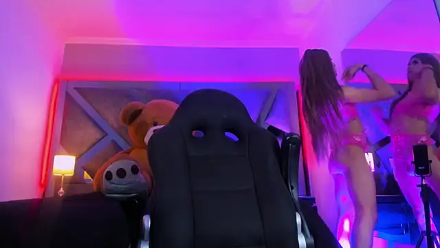 Charlotteinpole online show from 22, 2, 2026