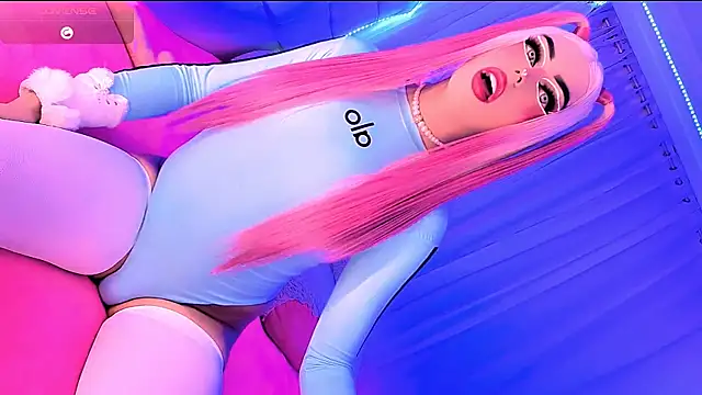 Blonde fuck online show from 8, 4, 2026