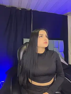 Snapshot of Emilyy05_ chatting on 12, 6, 2026 Emilyy05 online show from 12, 6, 2026