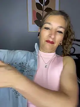 Snapshot of JennaMilf_ chatting on 17, 5, 2026 JennaMilf online show from 17, 5, 2026