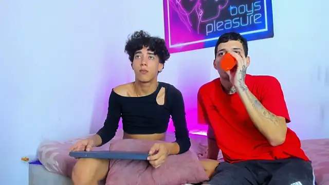 Pleasure boys hot online show from 14, 4, 2026