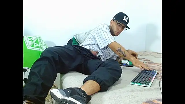 Alphamaster 92 online show from 23, 6, 2026