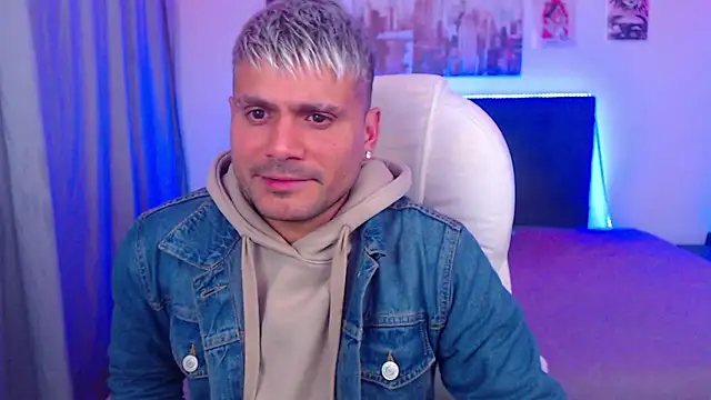 Snapshot of brunno_boos chatting on 8, 1, 2026 brunno boos online show from 8, 1, 2026