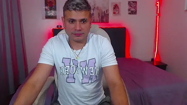 Snapshot of brunno_boos chatting on 10, 1, 2026 brunno boos online show from 10, 1, 2026