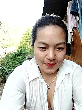 Snapshot of Lucky_cutee chatting on 14, 5, 2026 Lucky cutee online show from 14, 5, 2026