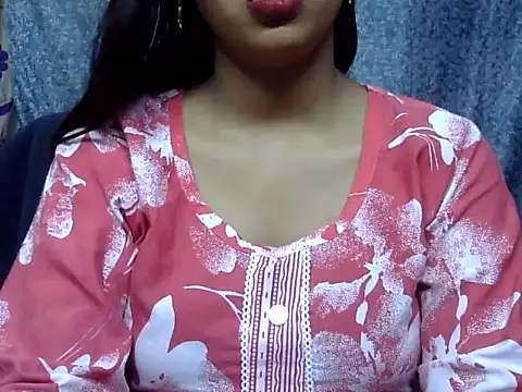 cute Dirty Diva online show from 5, 6, 2026