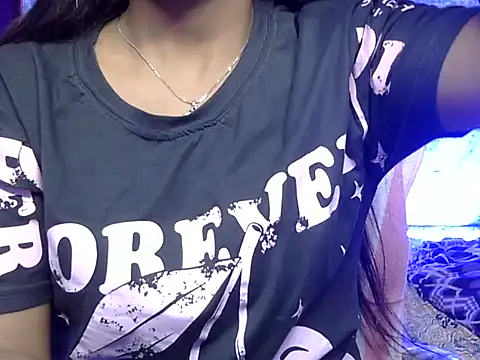 cute Dirty Diva online show from 22, 3, 2026