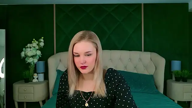 Molly Voss online show from 13, 2, 2026