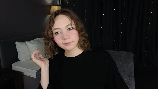 Snapshot of NovaEva_ chatting on 29, 5, 2026 NovaEva online show from 29, 5, 2026