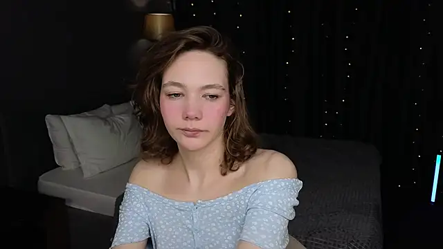 Snapshot of NovaEva_ chatting on 5, 6, 2026 NovaEva online show from 5, 6, 2026
