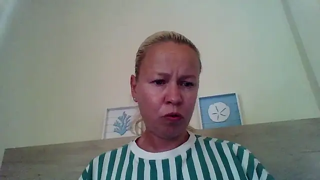 jennyblondeuk online show from 10, 5, 2026