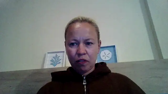 jennyblondeuk online show from 8, 5, 2026