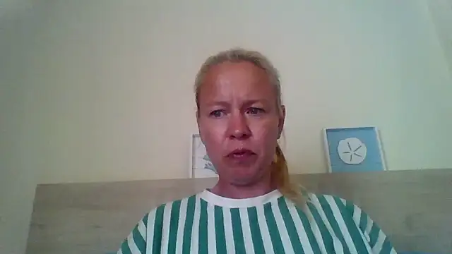 jennyblondeuk online show from 28, 4, 2026