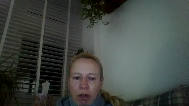 jennyblondeuk online show from 18, 2, 2026