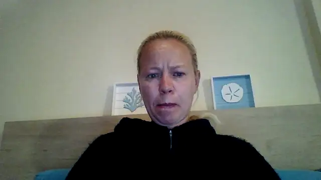 jennyblondeuk online show from 6, 5, 2026