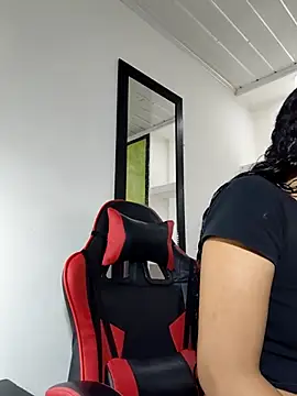 ashley-17 online show from 12, 2, 2026