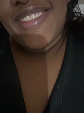 amorasecy online show from 4, 4, 2026