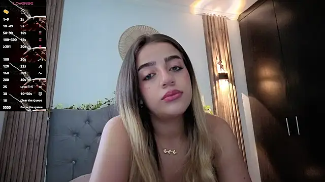 Snapshot of cute_emmma chatting on 29, 5, 2026 cute emmma online show from 29, 5, 2026