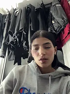 Ema Rose  online show from 8, 1, 2026