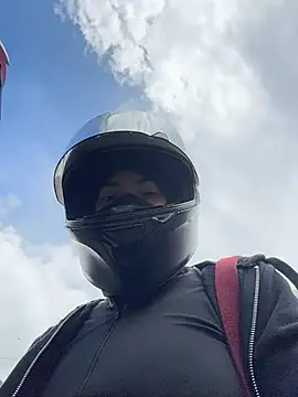 Ema Rose  online show from 18, 2, 2026