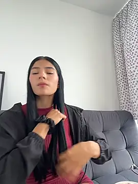 Ema Rose  online show from 19, 6, 2026