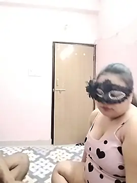 Snapshot of DesiSeductress chatting on 19, 6, 2026 DesiSeductress online show from 19, 6, 2026