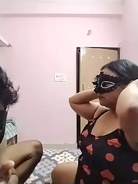 Snapshot of DesiSeductress chatting on 18, 6, 2026 DesiSeductress online show from 18, 6, 2026