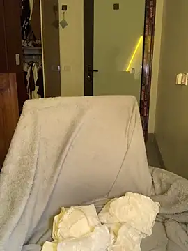 Sofiababy22 online show from 24, 2, 2026