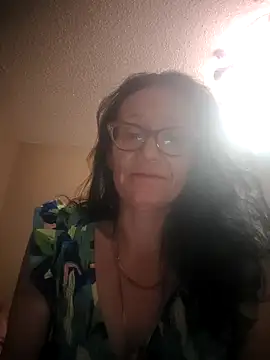 CrownedCuppa online show from 2, 4, 2026