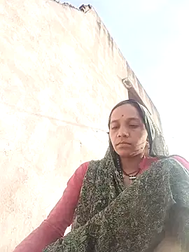 Karishma singh online show from 7, 4, 2026