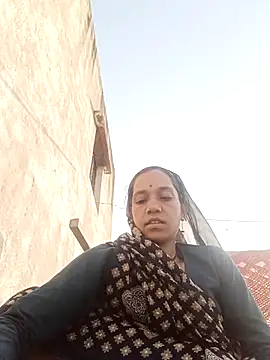 Karishma singh online show from 12, 4, 2026