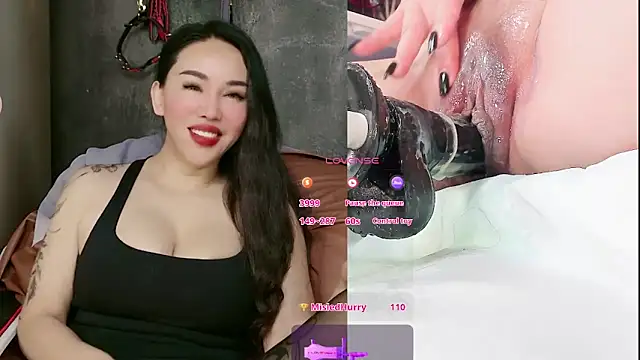 Snapshot of ladyfengyeS010 chatting on 8, 5, 2026 ladyfengyeS010 online show from 8, 5, 2026