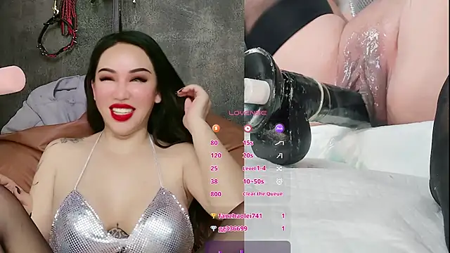 Snapshot of ladyfengyeS010 chatting on 5, 5, 2026 ladyfengyeS010 online show from 5, 5, 2026