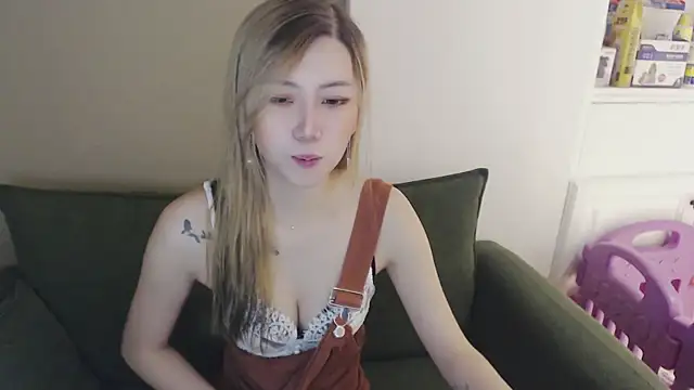 whitecat13 online show from 21, 4, 2026