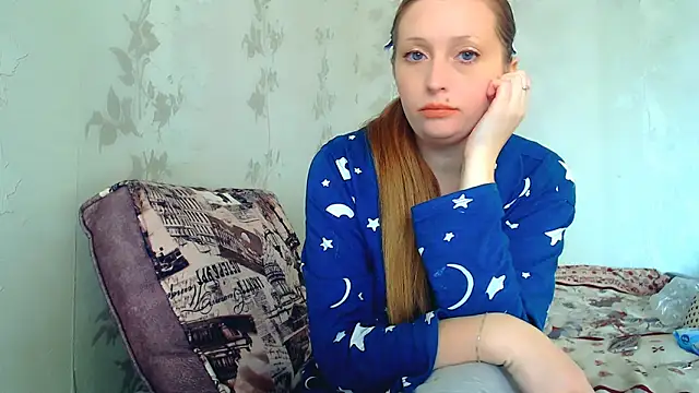 Snapshot of CrystallAngel chatting on 4, 2, 2026 CrystallAngel online show from 4, 2, 2026