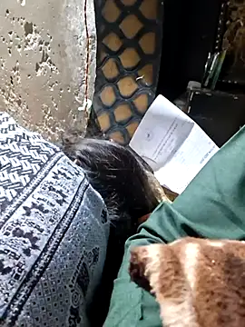 Radhacpl9528 online show from 18, 2, 2026