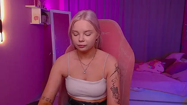 Leslie Caronn online show from 19, 3, 2026